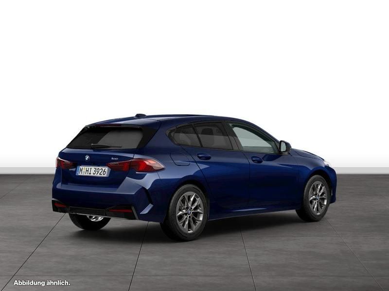 Blau Gebraucht 2025 BMW 120 Kleinwagen | 33.692 € (Etwas zu teuer) - Bild 1/3