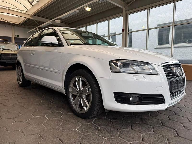 Gebraucht Audi A3 Ambition 125 PS (91 kW) 2010 Weiß Kleinwagen