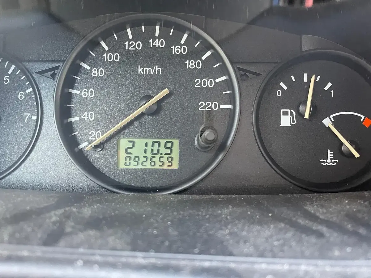 Gebraucht Ford Fiesta 60 PS (44 kW) 1999 Beige Kleinwagen