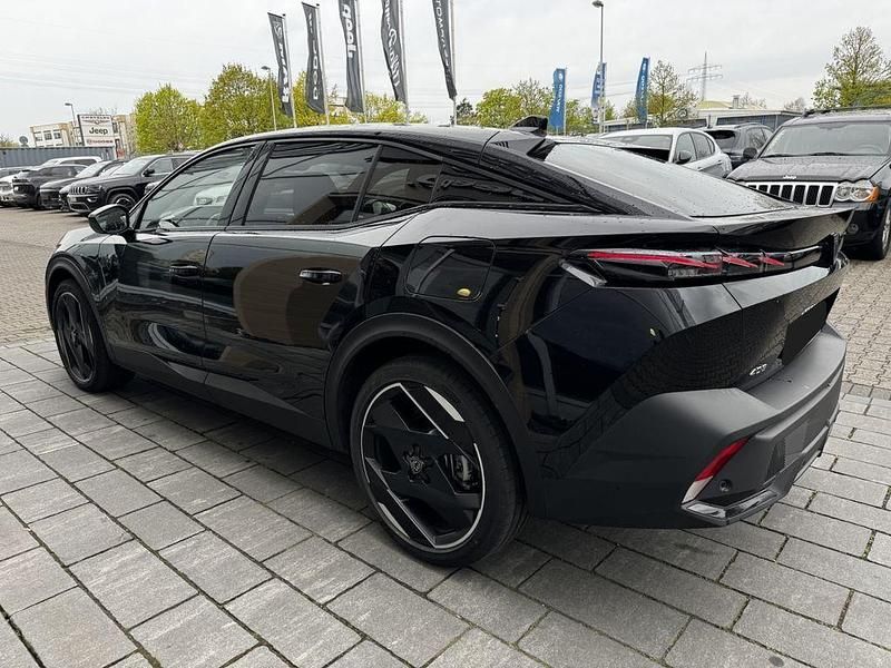 Gebraucht Peugeot 408 GT 224 PS (164 kW) 2023 Lackierung schwarz perla nera/ SUV