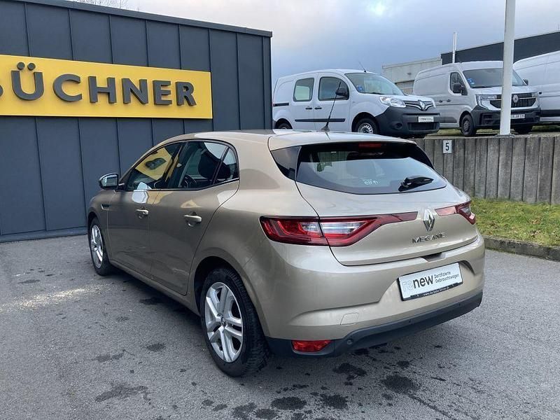 Gebraucht Renault Mégane IV Experience 132 PS (97 kW) 2016 Beige Limousine