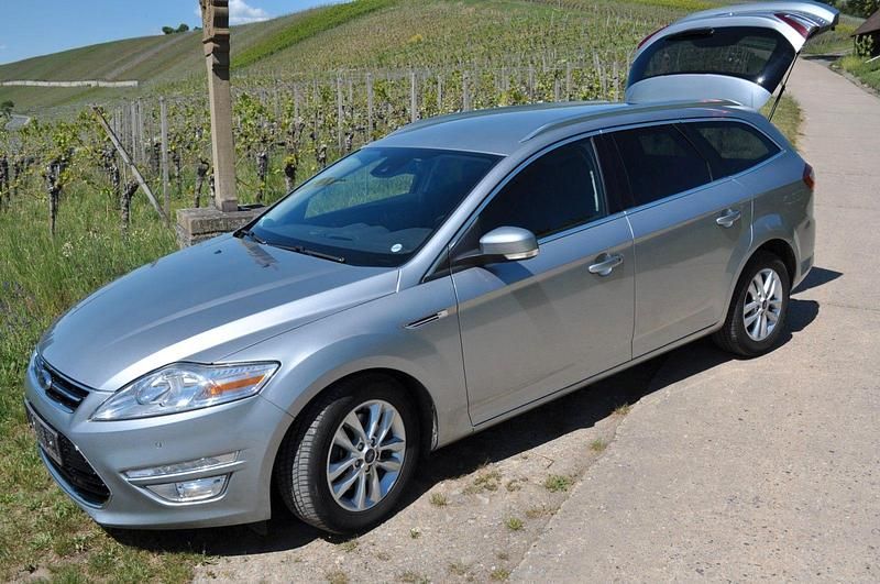 Grau Gebraucht 2014 Ford Mondeo Business Edition Kombi | 7.400 € (Superpreis) - Bild 1/4