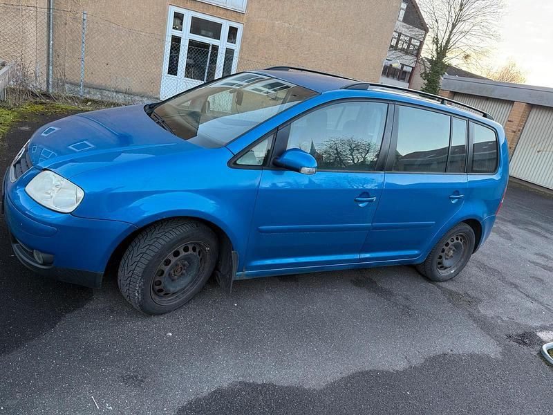 Gebraucht VW Touran 140 PS (102 kW) 2004 Blau Van / Kleinbus