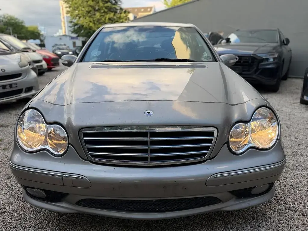 Gebraucht Mercedes C230 192 PS (141 kW) 2004 Gold Limousine