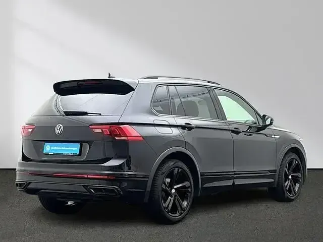 Gebraucht VW Tiguan Style 150 PS (110 kW) 2024 Schwarz SUV