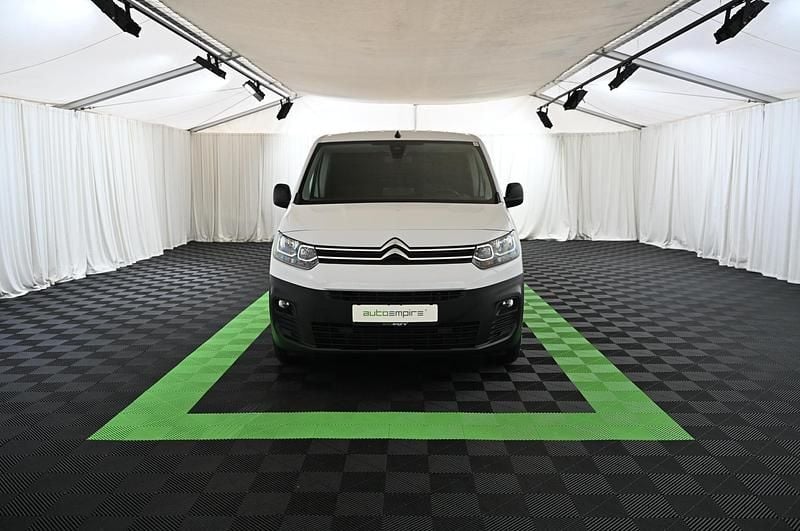Gebraucht Citroën e-Berlingo 100 kW (136 PS) 2024 Weiß Van / Kleinbus