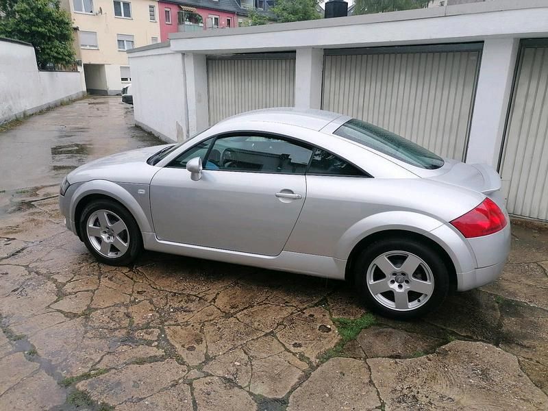 Gebraucht Audi TT 180 PS (132 kW) 2000 Silber Coupé