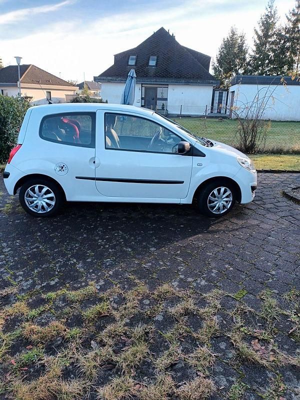 Gebraucht Renault Twingo Authentique 58 PS (42 kW) 2010 Weiß Kleinwagen