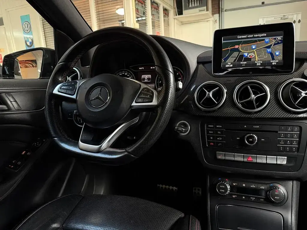 Gebraucht Mercedes B220 AMG 177 PS (130 kW) 2016 Schwarz Kleinwagen