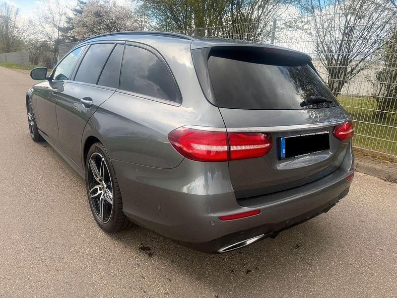 Gebraucht Mercedes E350 AMG 258 PS (189 kW) 2017 Grau Kombi