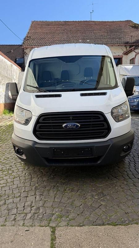 Second-hand Ford Transit 105 CP (77 kW) 2018 Alb Monovolum