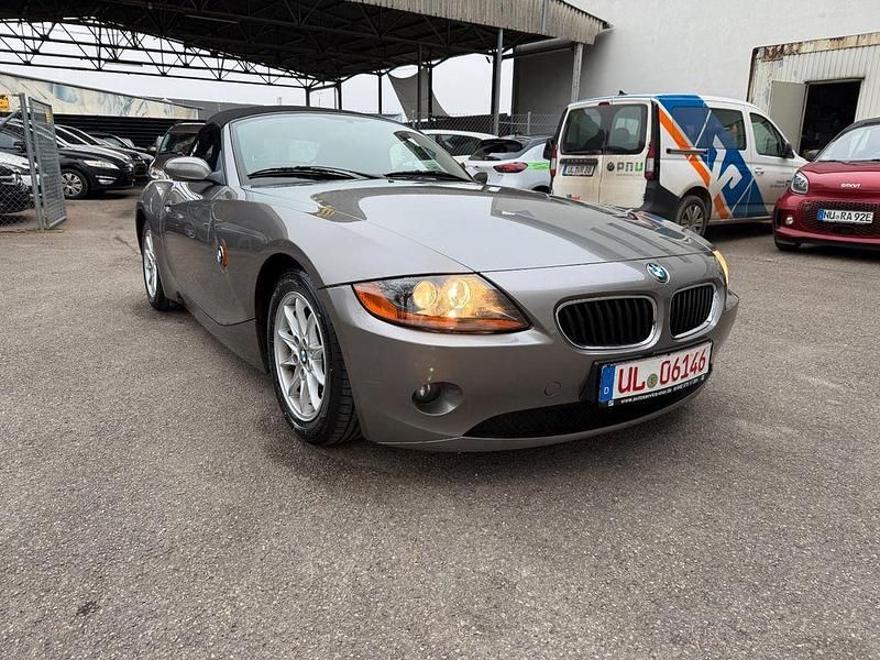 Gebraucht BMW Z4 Sport Line 170 PS (125 kW) 2004 Grau Cabrio