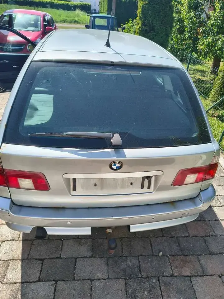 Gebraucht BMW 528 193 PS (141 kW) 1997 Silber Kombi