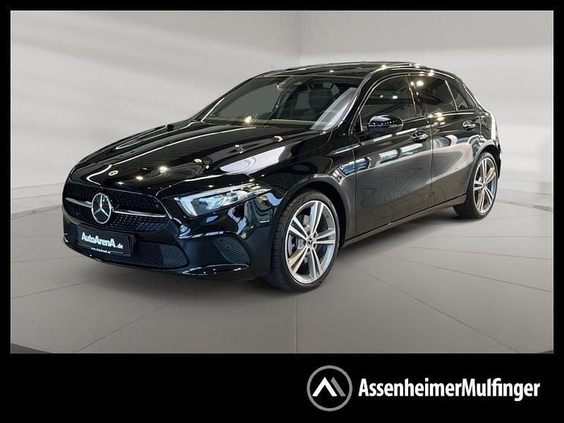 Schwarz Gebraucht 2021 Mercedes A250 Progressive Limousine | 25.849 € (Etwas zu teuer) - Bild 1/4