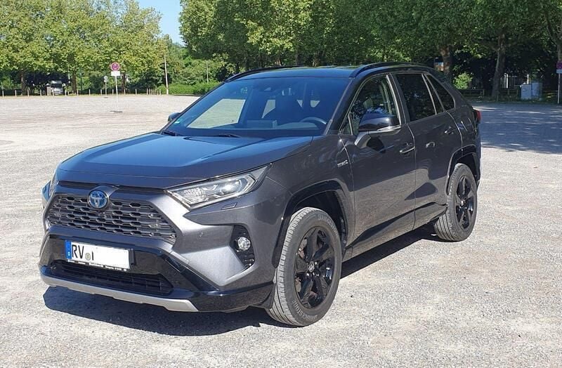 Schwarz Gebraucht 2019 Toyota RAV4 Hybrid Style SUV | 26.390 € (Guter Preis) - Bild 1/4