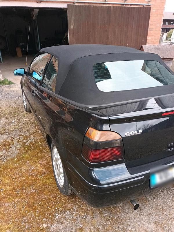 Gebraucht VW Golf Cabriolet 116 PS (85 kW) 2001 Schwarz Cabrio