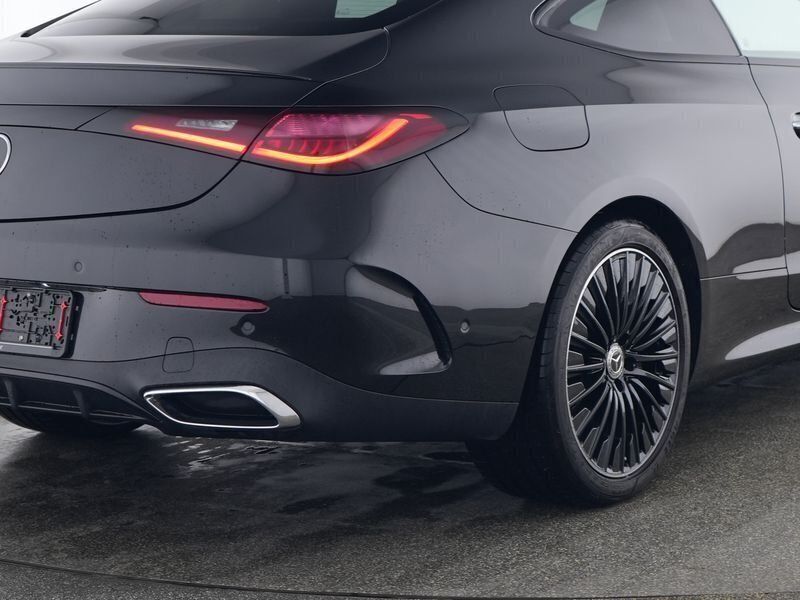 Gebraucht Mercedes CLE200 AMG 204 PS (150 kW) 2023 Schwarz Coupé