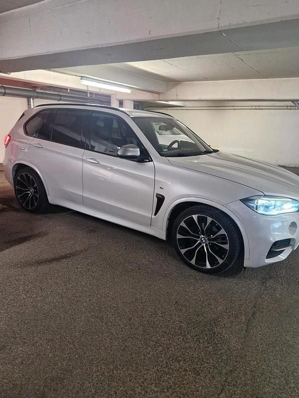 Weiß Gebraucht 2013 BMW X5 M50 M Sport SUV | 23.550 € - Bild 1/4