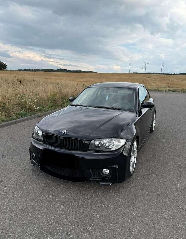 Schwarz Gebraucht 2008 BMW 120 Coupé Coupé | 7.900 € (Fairer Preis) - Bild 1/4