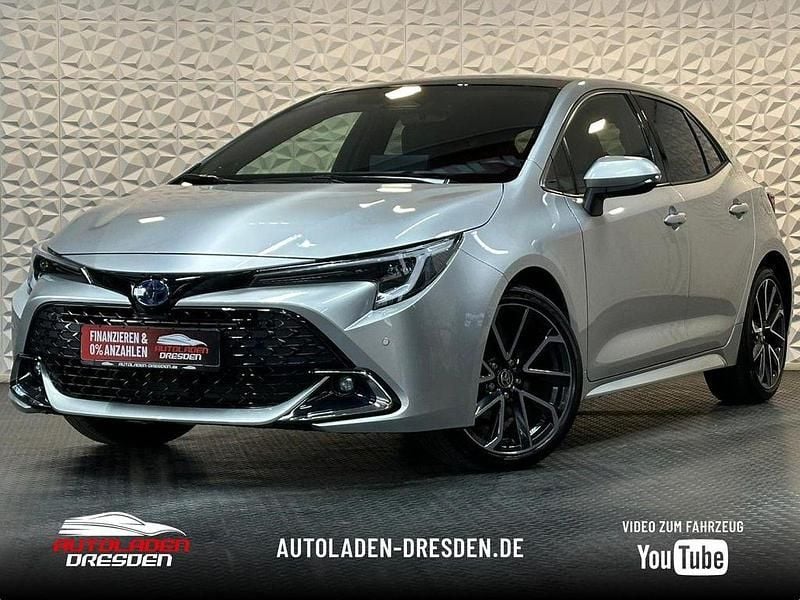 Gebraucht Toyota Corolla Lounge 196 PS (144 kW) 2023 Precious silver Limousine