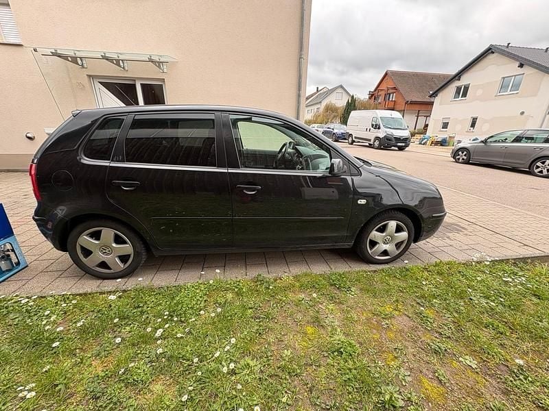 Gebraucht VW Polo 101 PS (74 kW) 2003 Schwarz Kleinwagen
