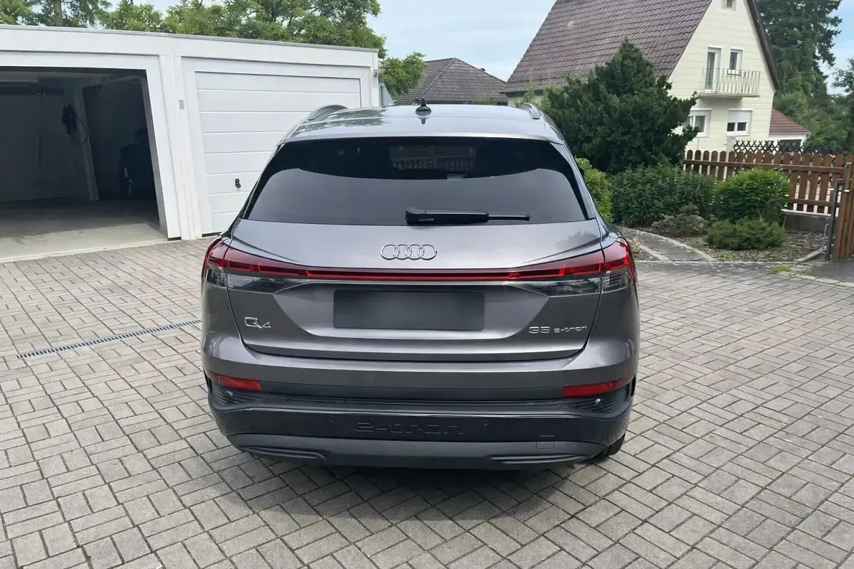 Gebraucht Audi Q4 e-tron 125 kW (170 PS) 2022 Grau SUV