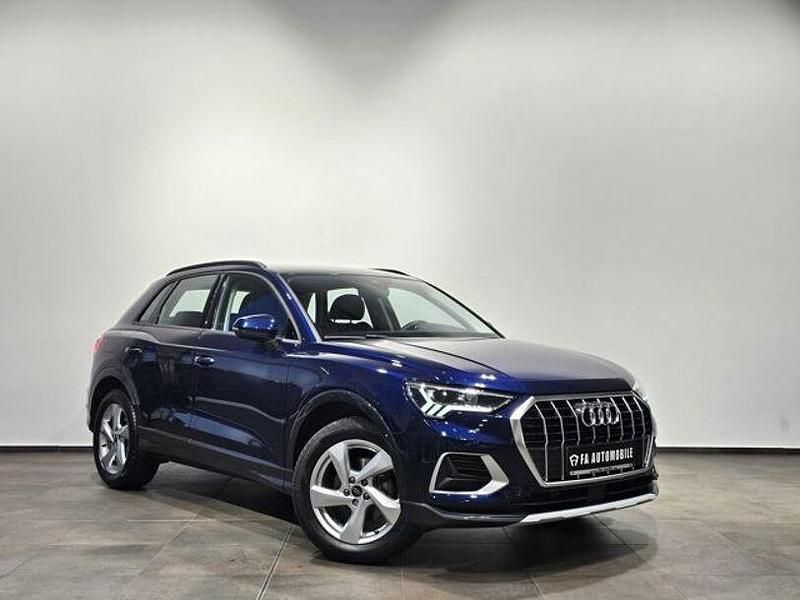 Gebraucht Audi Q3 Sport 150 PS (110 kW) 2024 Navvara blau (metallic) SUV