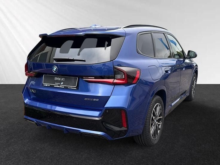 Gebraucht BMW iX1 M Sport 150 kW (204 PS) 2025 Portimao blau metallic SUV