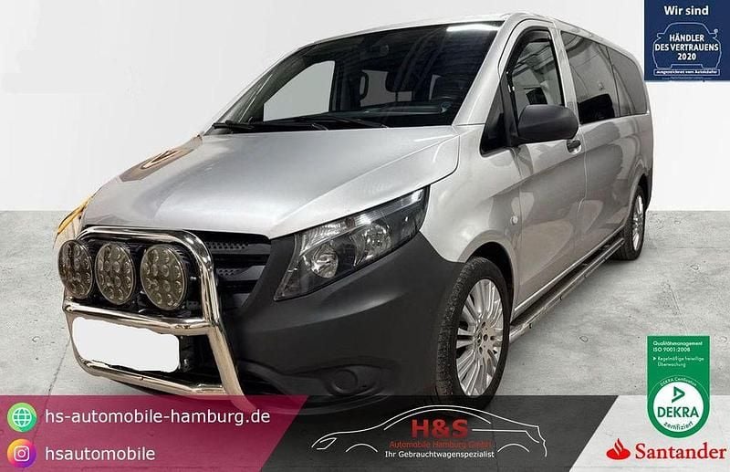 Brillantsilber Gebraucht 2018 Mercedes Vito Van | 32.900 € - Bild 1/3