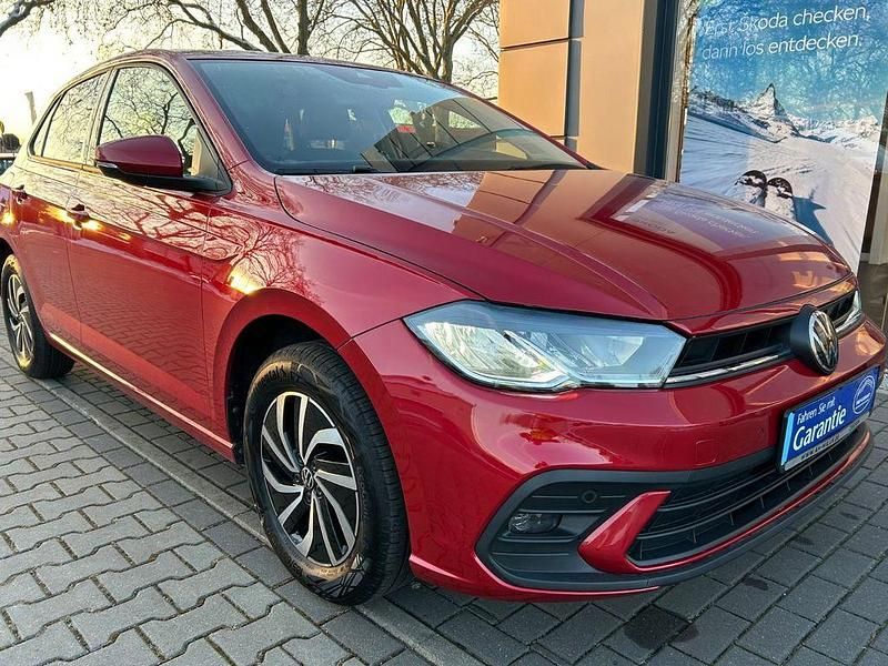 Gebraucht VW Polo Life 95 PS (69 kW) 2024 Rot Kleinwagen