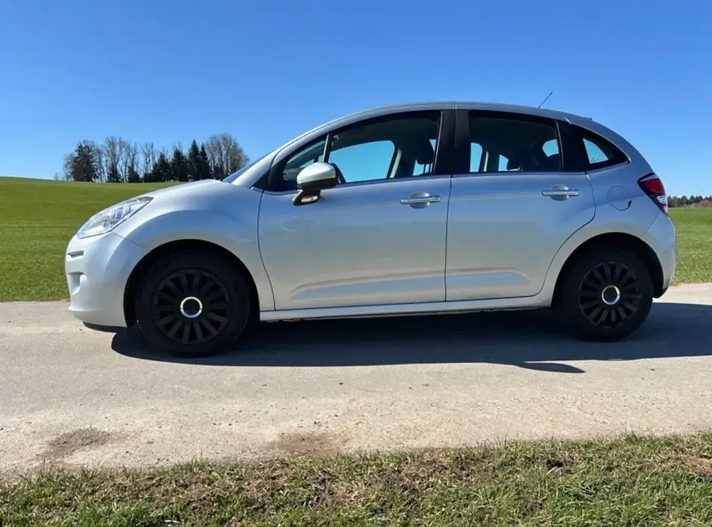 Usado Citroën C3 PureTech 82 CV (60 kW) 2015 Plateado Utilitario