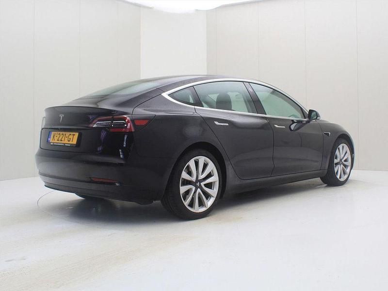 Gebraucht Tesla Model 3 Standard Range 225 kW (306 PS) 2020 Schwarz Limousine
