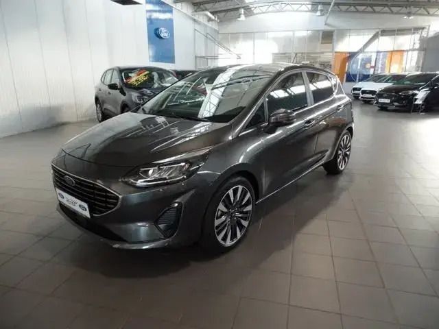 Magnetic grau Gebraucht 2023 Ford Fiesta Active Kleinwagen | 21.950 € (Etwas zu teuer) - Bild 1/4