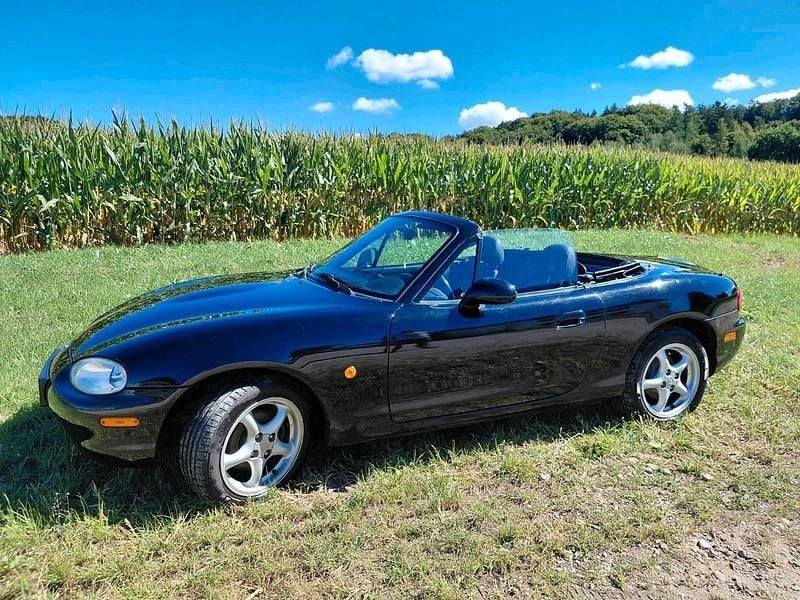 Schwarz Gebraucht 2000 Mazda MX5 Cabrio | 4.999 € (Fairer Preis) - Bild 1/4