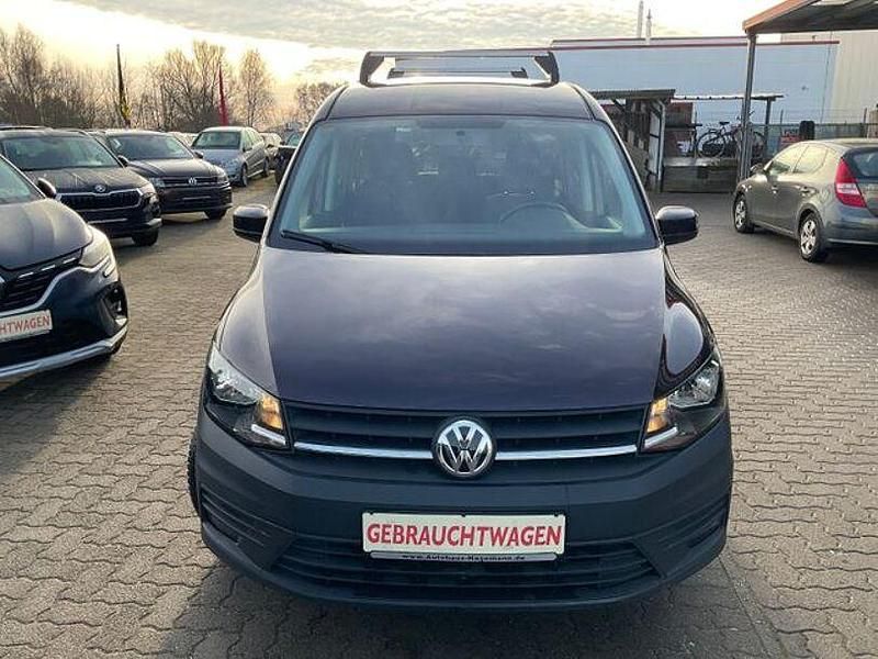Gebraucht VW Caddy Maxi Trendline 125 PS (91 kW) 2017 Violet Van / Kleinbus