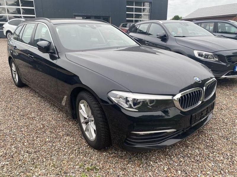 Schwarz ii Gebraucht 2019 BMW 520 Performance Kombi | 22.450 € (Superpreis) - Bild 1/4