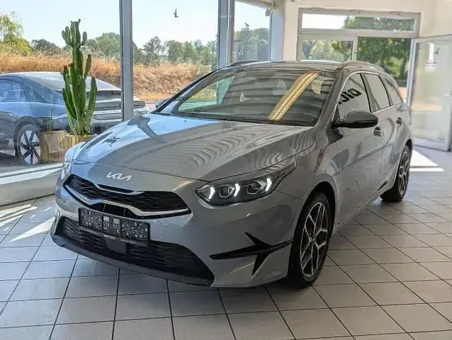 Gebraucht Kia Ceed Sportswagon Style 140 PS (102 kW) 2026 Silber Kombi
