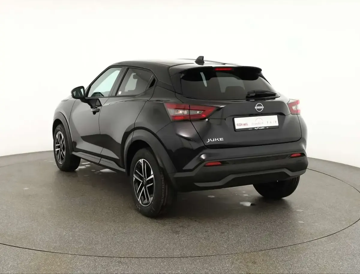Neu Nissan Juke N-Connecta 114 PS (83 kW) 2026 Diamantschwarzmet. SUV