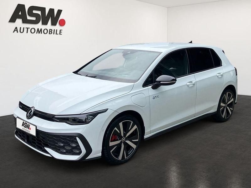 Weiß Neu 2025 VW Golf VIII GTE Limousine | 54.710 € - Bild 1/4