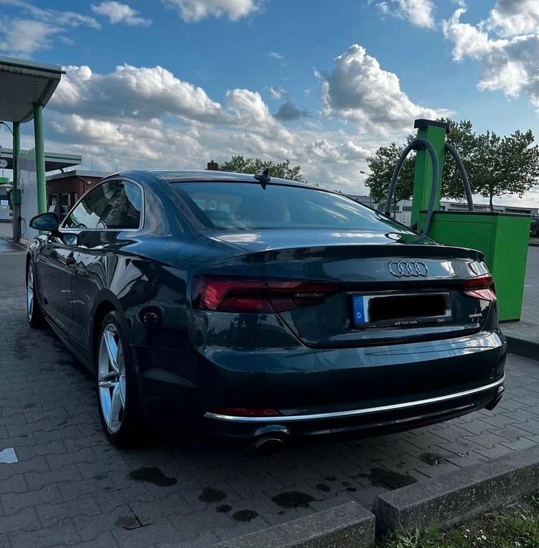 Gebraucht Audi A5 Design 252 PS (185 kW) 2018 Grau Coupé