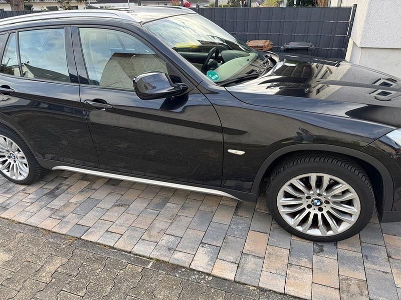 Gebraucht BMW X1 177 PS (130 kW) 2010 Schwarz SUV