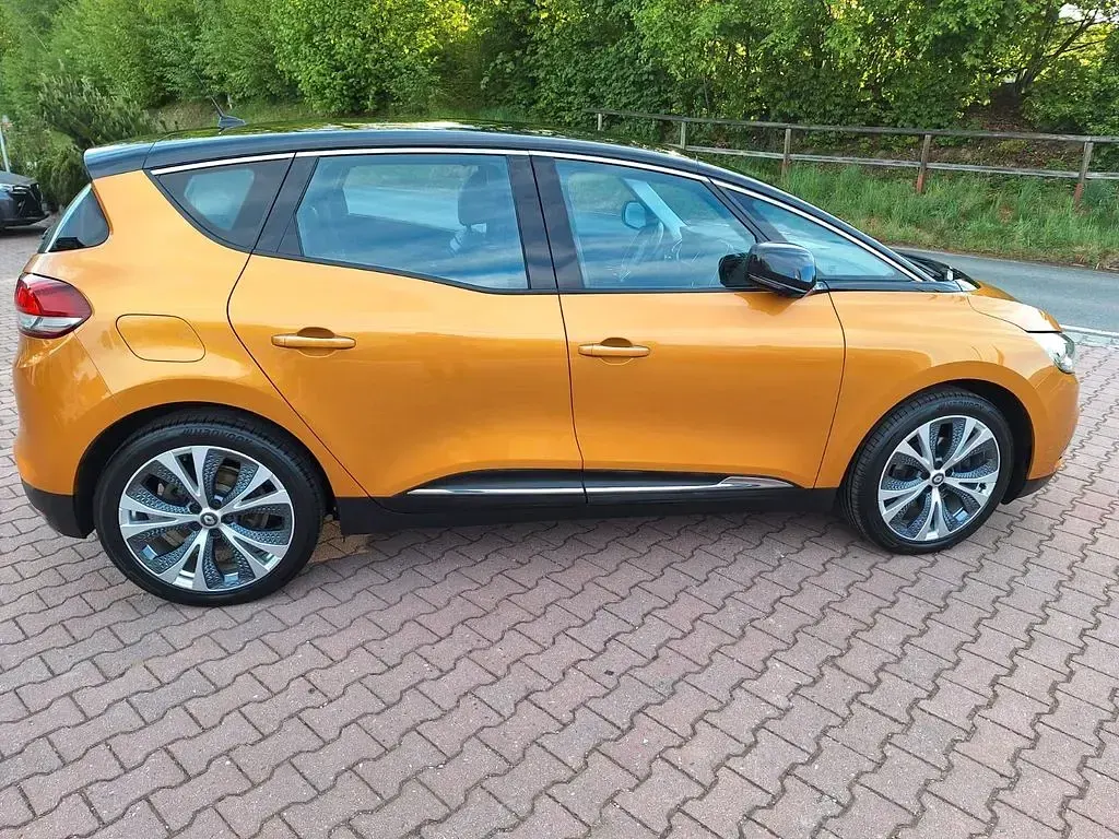 Occasion Renault Scenic E-Tech Intens 132 ch (97 kW) 2017 Jaune Monospace