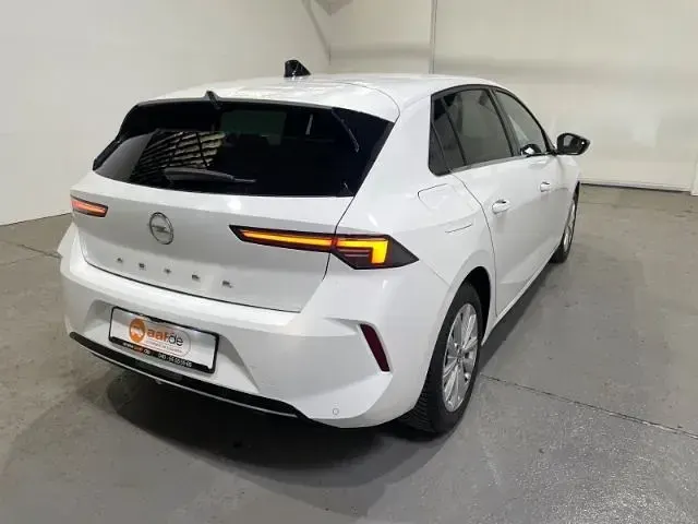 Gebraucht Opel Astra Elegance 110 PS (80 kW) 2023 Weiss Limousine