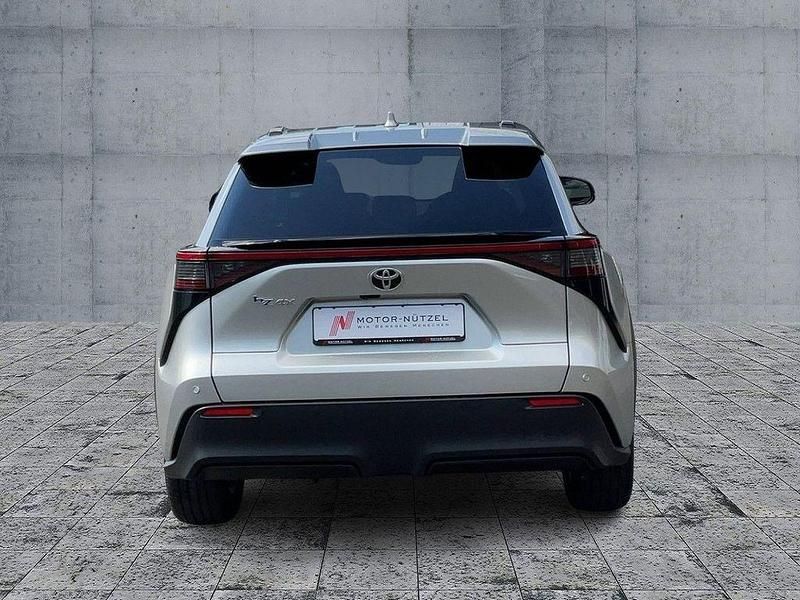 Gebraucht Toyota bZ4X 150 kW (204 PS) 2025 Silber SUV