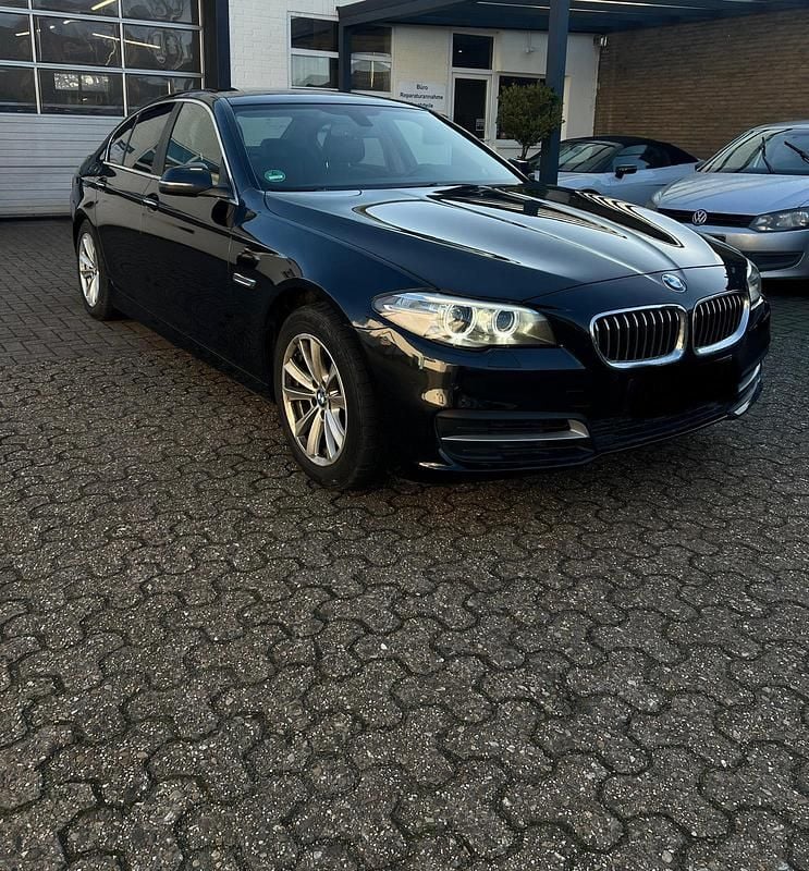 Gebraucht BMW 520 190 PS (139 kW) 2016 Schwarz Limousine