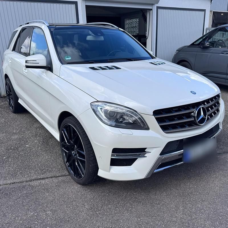Gebraucht Mercedes ML350 258 PS (189 kW) 2013 Weiß SUV
