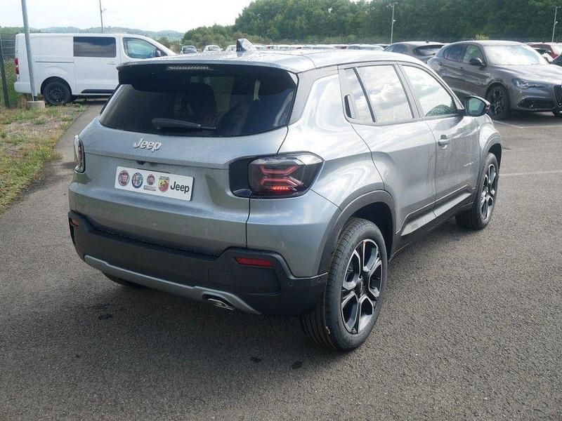 Neu Jeep Avenger Summit 101 PS (74 kW) 2025 Schwarz SUV