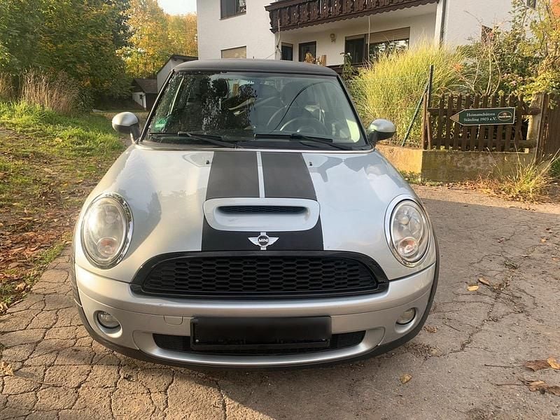 Grau Gebraucht 2007 Mini ONE Kleinwagen | 2.100 € (Guter Preis) - Bild 1/4