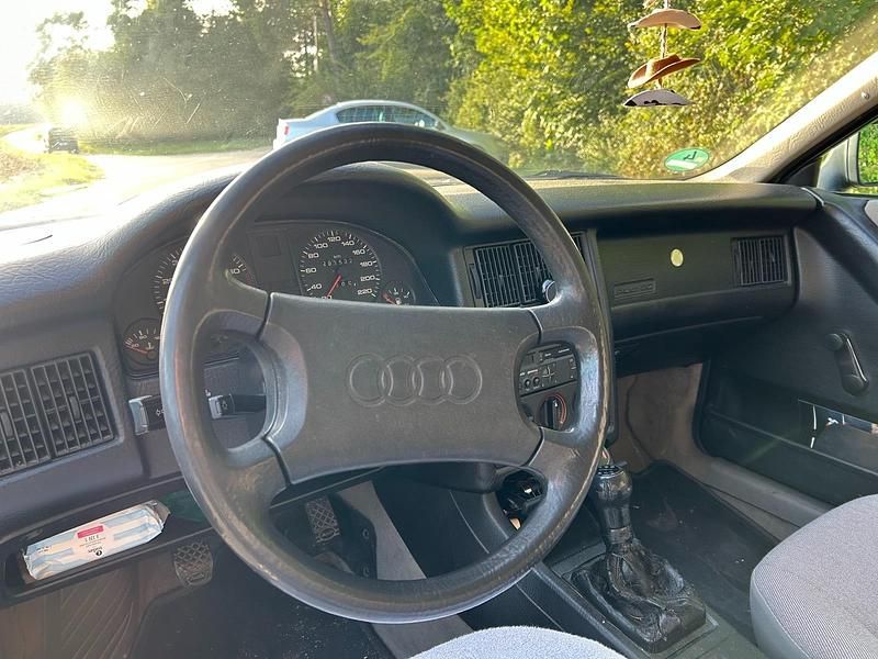 Second-hand Audi 80 89 CP (65 kW) 1988 Berlinǎ