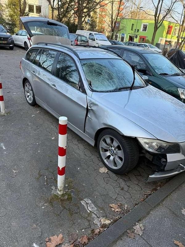 Gebraucht BMW 320 170 PS (125 kW) 2008 Kombi